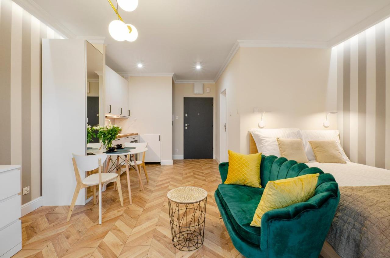 Sky Home- Green Apartament -Manufaktura, Bezplatny Parking, Klimatyzacja, Dostep Na Kod Λοτζ Εξωτερικό φωτογραφία
